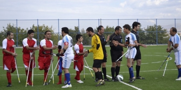 Akçadağ Ampute Takımı, İlk Maçında Galip