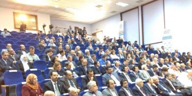 Rektör Şeker, 4. Arap-türk Sosyal Bilimler Kongresinde