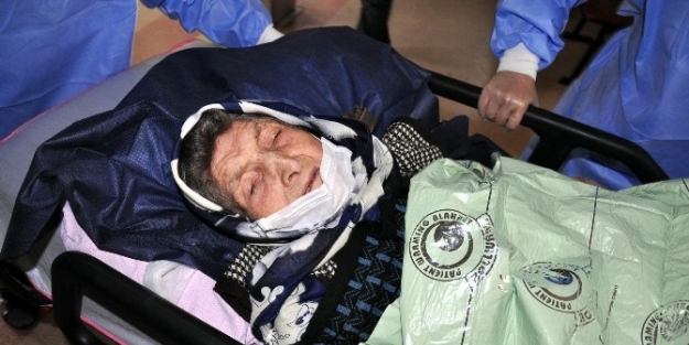 Hac Görevini Yapan Ve Gözetim Altına Alınan Bir Kişinin Tetkiklerinde ‘mers’ Virüsüne Rastlanılmadı