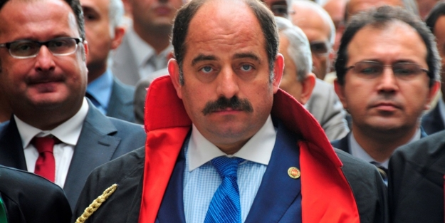 Cumhurbaşkanı'na hakarete dava!