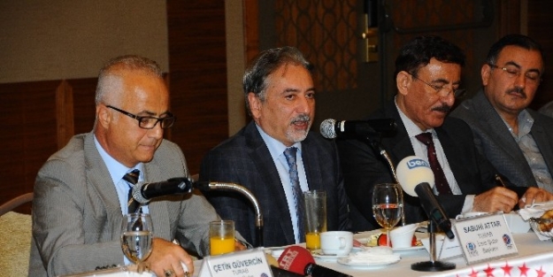 Turab, 22 Arap Ülkesinden 600 İşadamini İzmir’e Getiriyor