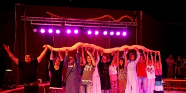 Dünyaca Ünlü Avrasya Sirki Salihli’de