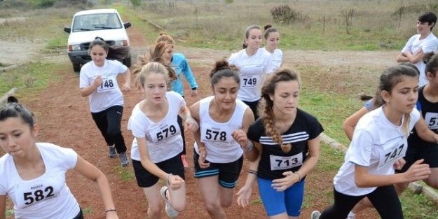 Cumhuriyet İçin Koştular