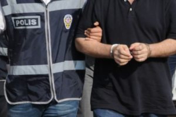 Bursa'da FETÖ'cü 5 kişi gözaltında!