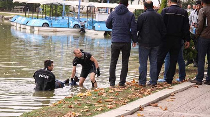 Restoran bekçisi gölde ölü bulundu