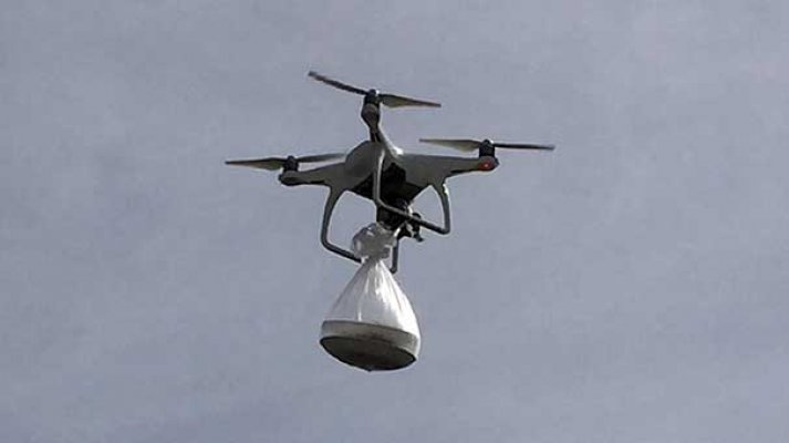 Nöbetteki köy korucularına 'drone' ile tatlı gönderildi