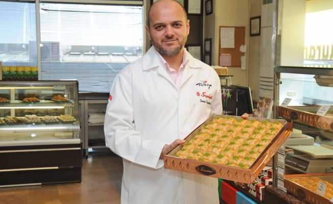 Ünlü baklavacı FETÖ'den tutuklandı