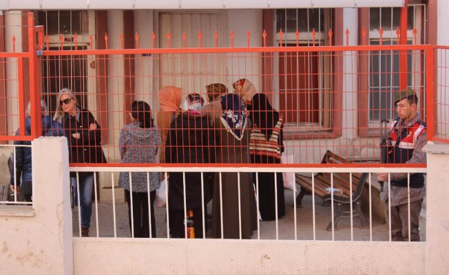 FETÖ’nün kadın yapılanmasına operasyon: 22 gözaltı