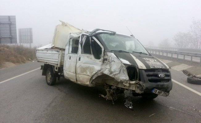 Bursa'da aşırı sis kaza yaptırdı: 1'i ağır 9 yaralı