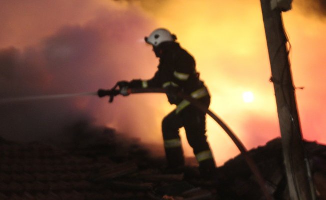 Bursa'da cinayet zanlısının evlerinde kundaklama!