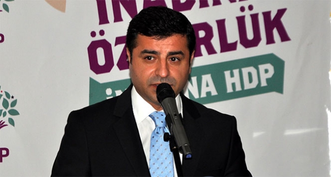 Selahattin Demirtaş ve Figen Yüksekdağ tutuklandı