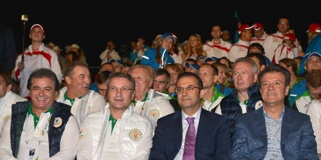 Vali Türker Sberbank Kurumsal Yaz Olimpiyatları Açılışına Katıldı