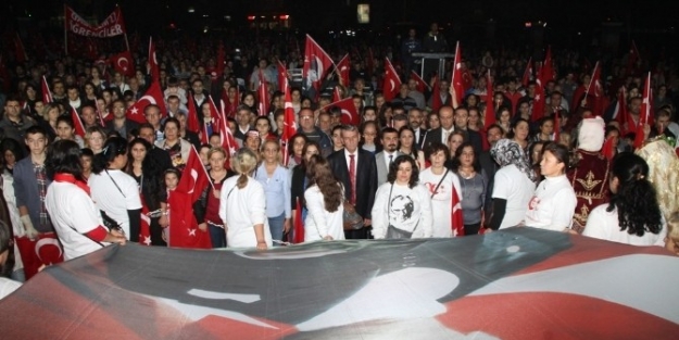 Gaziemir’de 29 Ekim Coşkusu