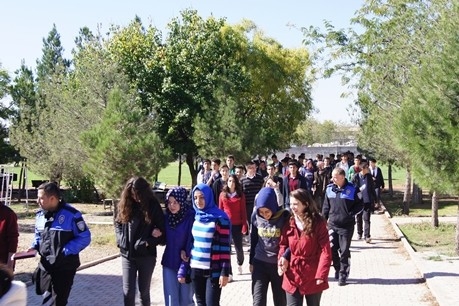 Öğrencilere Polislik Bilgilendirme Konferansı Verildi.