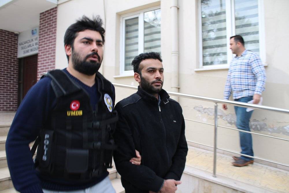 Uyuşturucuyu kargoyla gönderdi!