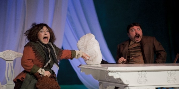 Adana Devlet Tiyatrosu Kasım’da 3 Oyunla Perde Açıyor