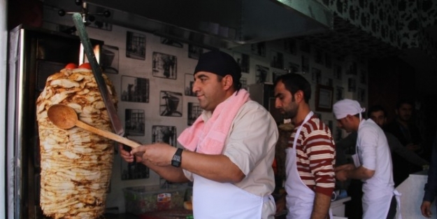 Hakkari’de 10 Kişiyi İstihdam Eden İşyeri Açıldı