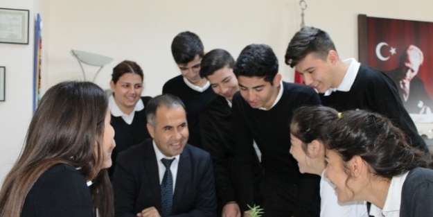 Ab Erasmus-leonardo Projesine Katılan Öğrenciler Ayvalık’a Döndü