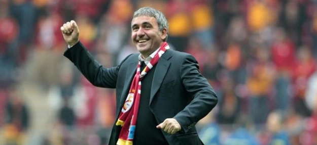 Hagi yeniden Galatasaray'da!