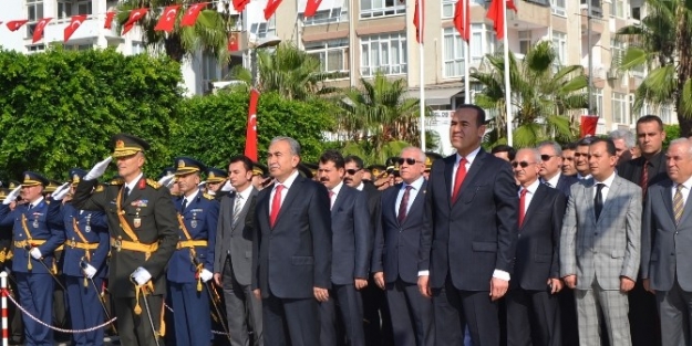 Adana’da Cumhuriyet Bayramı Kutlamaları Başladı