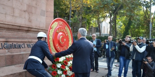 Malatya’da 29 Ekim Cumhuriyet Töreni