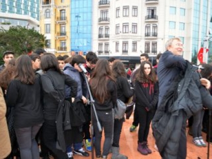 Öğrenciler 29 Ekim törenine paltolarıyla katılabilecek