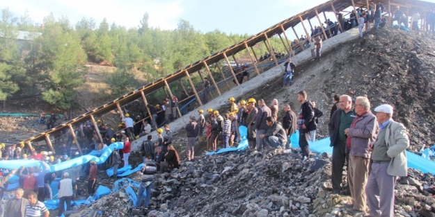 Türk Kızılayı Ermenek'e gitti