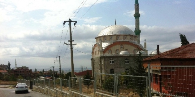 Gebze Ulubatlı Hasan Camii Çevre Düzenlemesi Yapılıyor