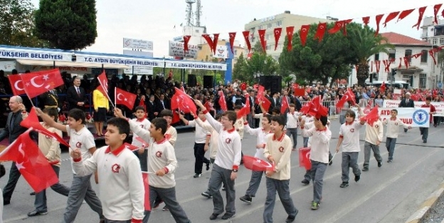 Aydın Cumhuriyet Coşkusunu Gençlerle Yaşadı