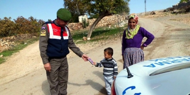 Gaziantep’te Jandarma Sürücülerin Cumhuriyet Bayramını Kutladı