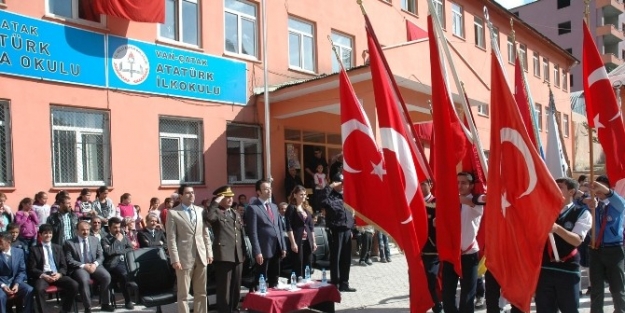 Çatak’ta Cumhuriyet Bayramı Coşkusu