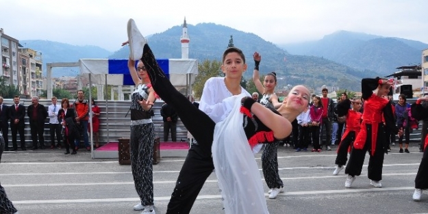 Manisa’da Cumhuriyet Coşkusu