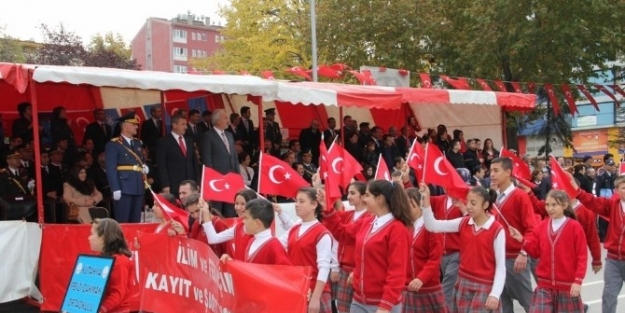 Cumhuriyet Bayramı Zafer Meydanı’nda Kutlandı