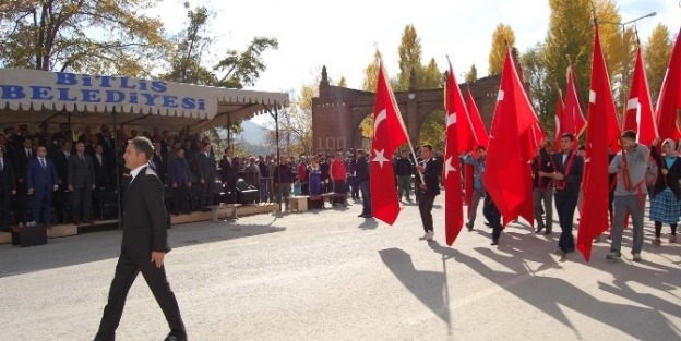 Bitlis’te Cumhuriyet Bayramı Coşkusu