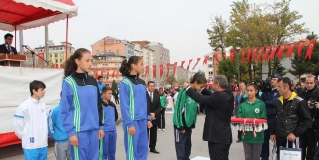 Cumhuriyet Koşusu Sporcularına Ödül