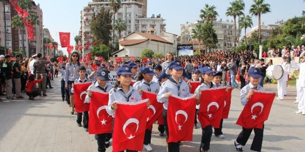 Mersin’de Cumhuriyet Coşkusu