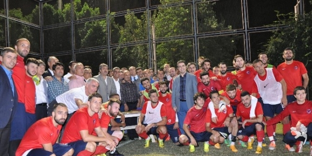 Başkan Taşpınar’dan Mersin İdmanyurdu’lu Futbolculara Ziyaret