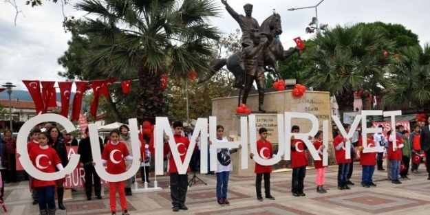 Edremitlilere Cumhuriyet Yemeği