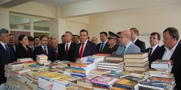 Çaycuma’da Kitap Toplama Kampanyası