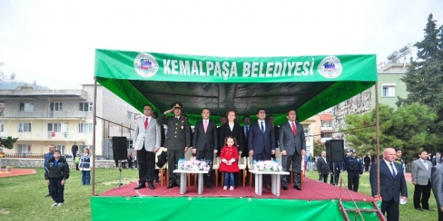 Kemalpaşa’da Adına Layık Cumhuriyet Kutlaması