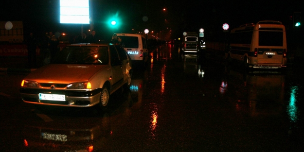 Aç gözlü minibüs sürücüsü kazaya neden oldu!