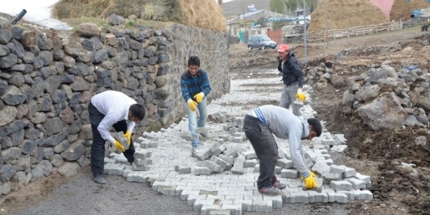 Palandöken Belediyesin’den Köylere Kilit Taşı