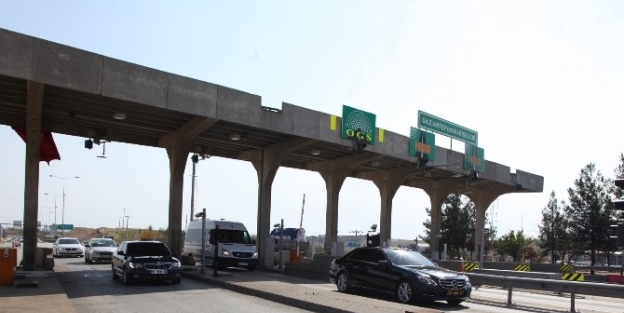 Şehir İçi Trafiği Rahatlatmak İçin Otobana Giriş Ücretlerini Kaldırdık