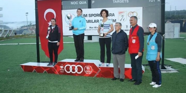 Büyükşehirli atıcılardan birincilik