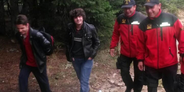 Uludağ'da kaybolan gençler bulundu