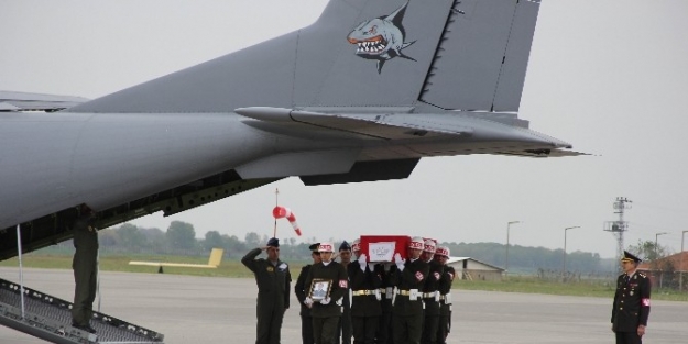 Şehit Astsubay Samsun’da Askeri Törenle Karşılandı