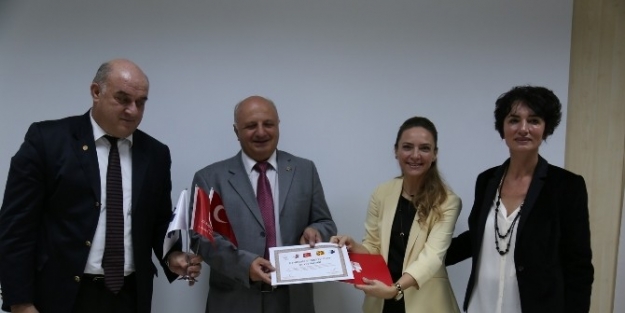 Makedonyalı Doktorların İzmir’deki Eğitimi Sona Erdi