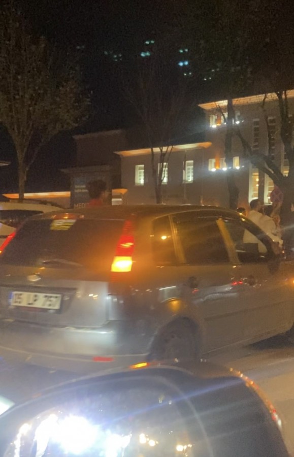 Bursa'da asker konvoyu trafiği durma noktasına getirdi!