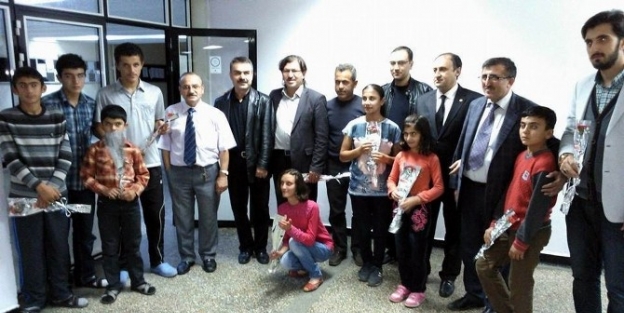 İmam Hatip Öğrencilerinden, İşitme Engelli Öğrencilere Ziyaret