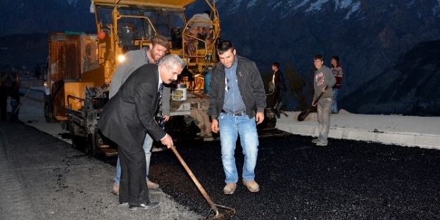 Hakkari Belediyesi Gece Mesaisinde